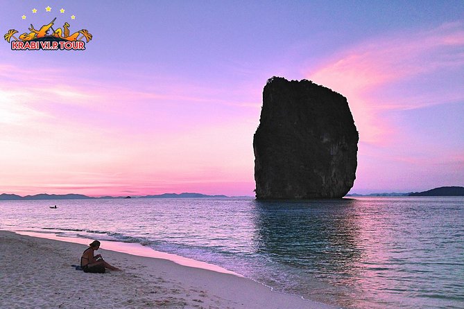 4 Islands Sunset + Plankton, Semi-Private Tour only 12 Guests - Sunset sets up the plankton swim
