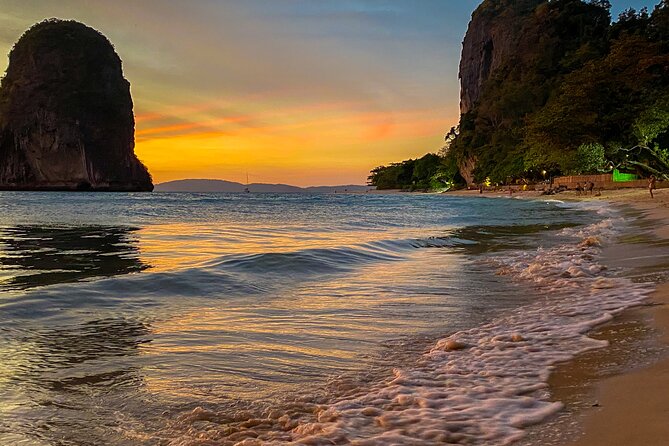 7 Island sunset tour by Speedboat | Catamaran plus BBQ & Plankton - Railay East, a practical meeting point