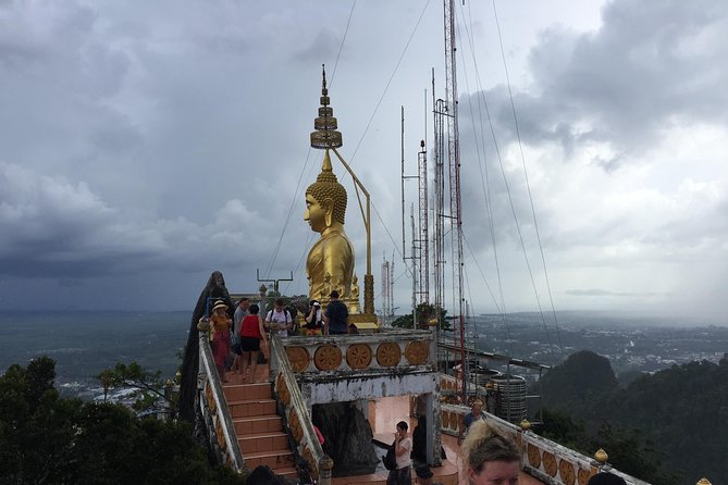 All day Krabi Jungle Tour (Hot Spring Water, Emerald Pool, Tiger Cave Temple) - Tiger Cave Temple: the view costs 1,200 steps