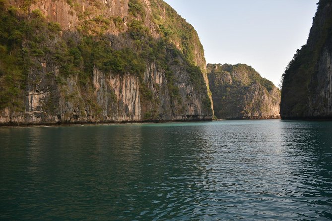 Early Bird Phi Phi Island & 4 Islands Speed Boat Tour from Krabi - Is the early-bird timing worth it?