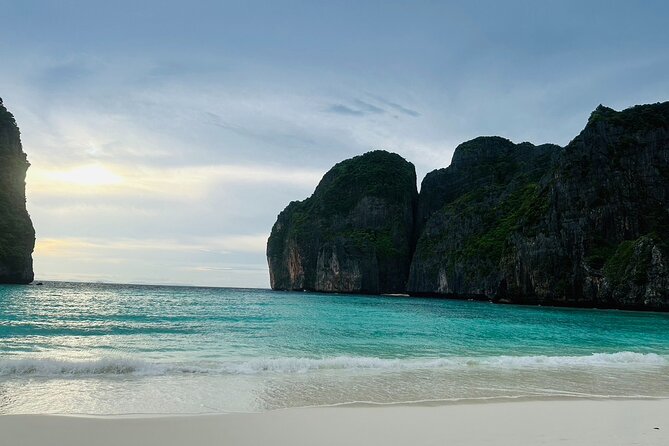 Early Bird Trip Phi Phi & 4 Islands–Premium Speedboat from Krabi - Maya Bay before the crowds