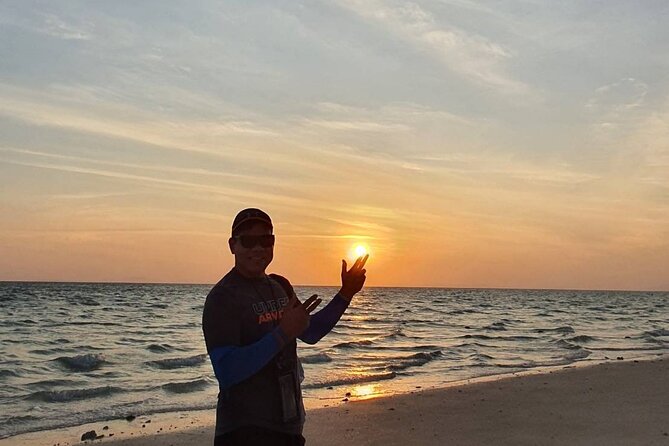 Early Bird Trip Phi Phi & 4 Islands–Premium Speedboat from Krabi - A proper lunch break on Phi Phi Don