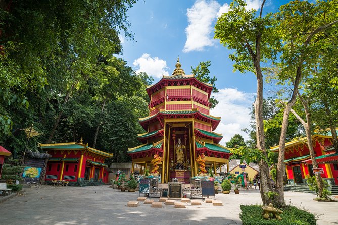 ECO Premium Jungle Hot Springs and Temple Tour - A private hot spring with a temperature to respect