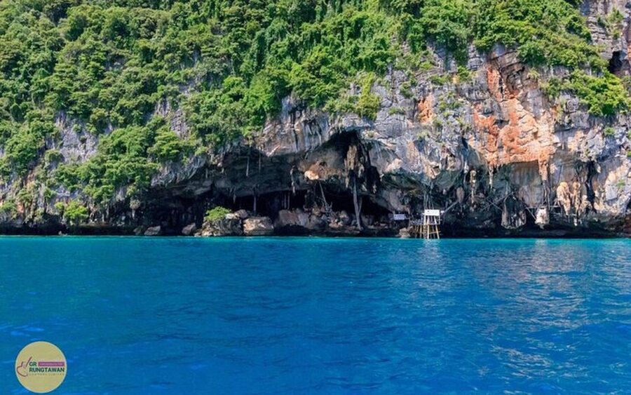 From Ao Nang: Phi Phi Islands Day Tour by Boat with Lunch - A fast route through Phi Phi’s headline sights