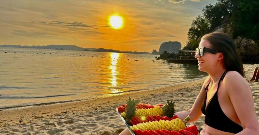 From Krabi: Hong Island Sunset Tour+Bioluminescent Plankton - Hong Lagoon: a short, striking boat passage