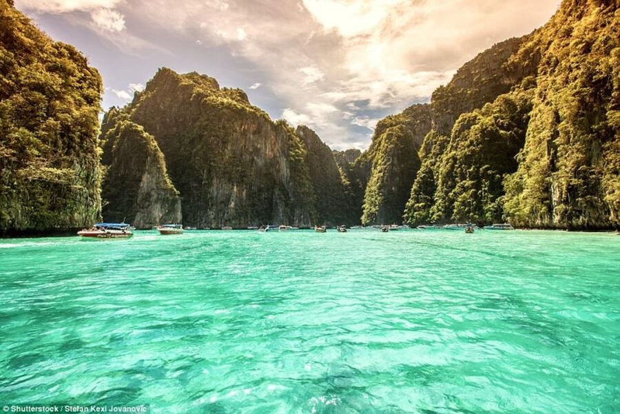 From Krabi: Phi Phi Island Full-Day Private Speed Boat Tour - What the private-tour price buys