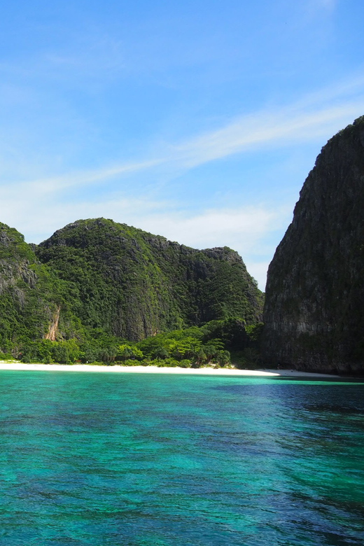 From Krabi: Phi Phi Islands Speedboat Day Tour - How the day feels, and what to bring