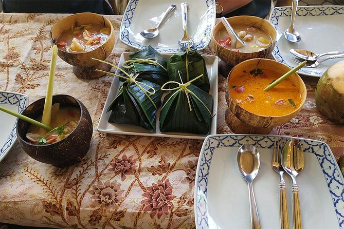 Home Style Family class with fruit carving and market tour - FAQ