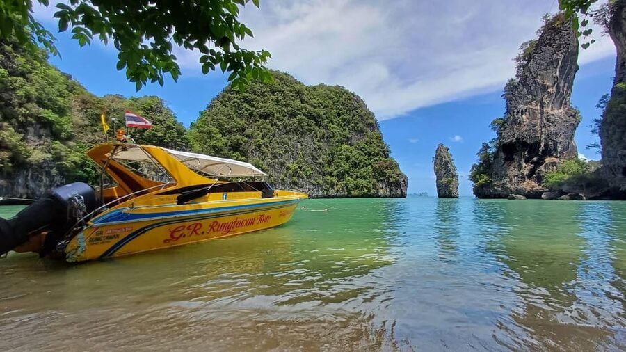 Hong Islands One Day Tour plus Panoramic View - At a glance: islands, lunch and a viewpoint walk