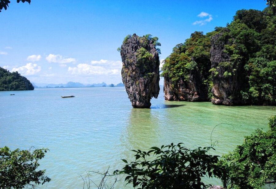 James Bond Island: Sightseeing Tour by Longtail Boat & Kayak - Kayaking past Thalu Island’s caves