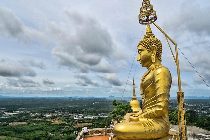 Jungle Tour to Emerald Pool, Krabi Hot Spring and Tiger Cave Temple - How the guide and group shape the day