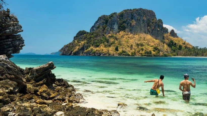 Krabi: 4 Islands and Caves Boat Tour with Lunch - Who should book this boat trip?