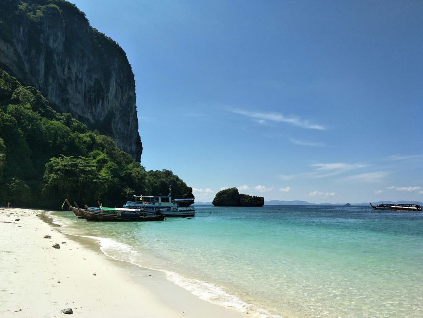Krabi: 4 Islands Day Trip by Speedboat Including Lunch Box - Visiting Phra Nang Beach and its cave shrine