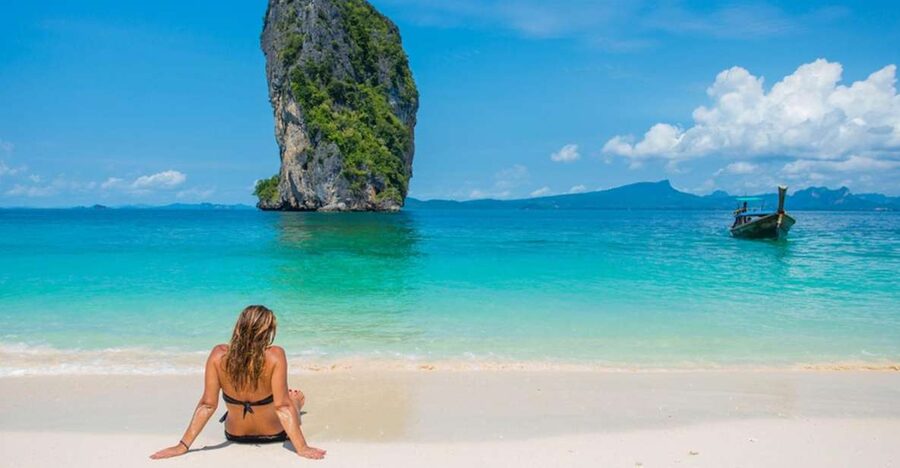 Krabi: 4 Islands Day Trip by Speedboat Including Lunch Box - Walking Tup Island’s low-tide sandbar