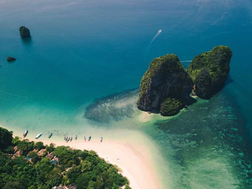 Krabi: Emerald Pool, Hot Waterfall, & Tiger Cave Temple Tour - Tiger Cave Temple: summit or sanctuary grounds