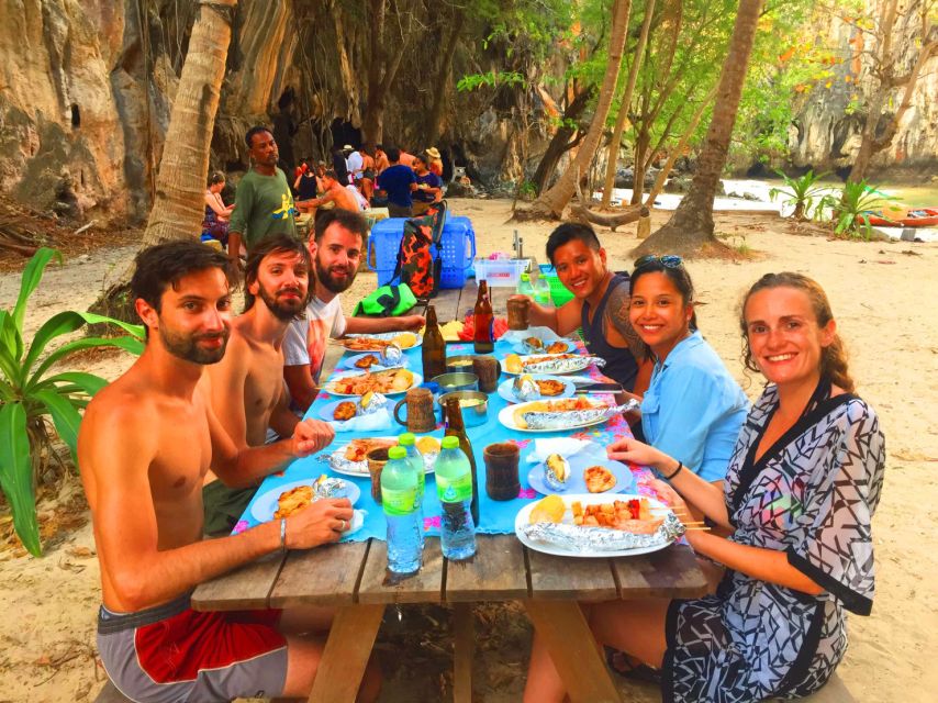Krabi: Hong Island Sunset and BBQ Dinner Tour - Looking for plankton after dark