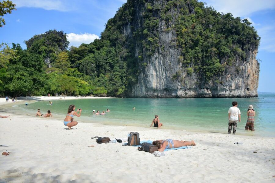 Krabi: Hong Island Sunset Tour w/ Beach Dinner+Night Snorkel - FAQ