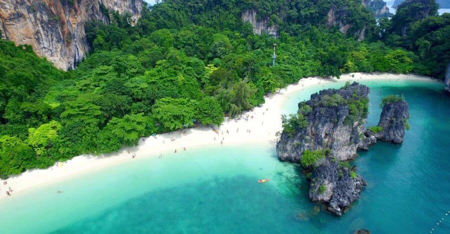 Krabi: Hong Islands Day Tour by Longtail Boat - Guides, timing and the realities of a shared trip