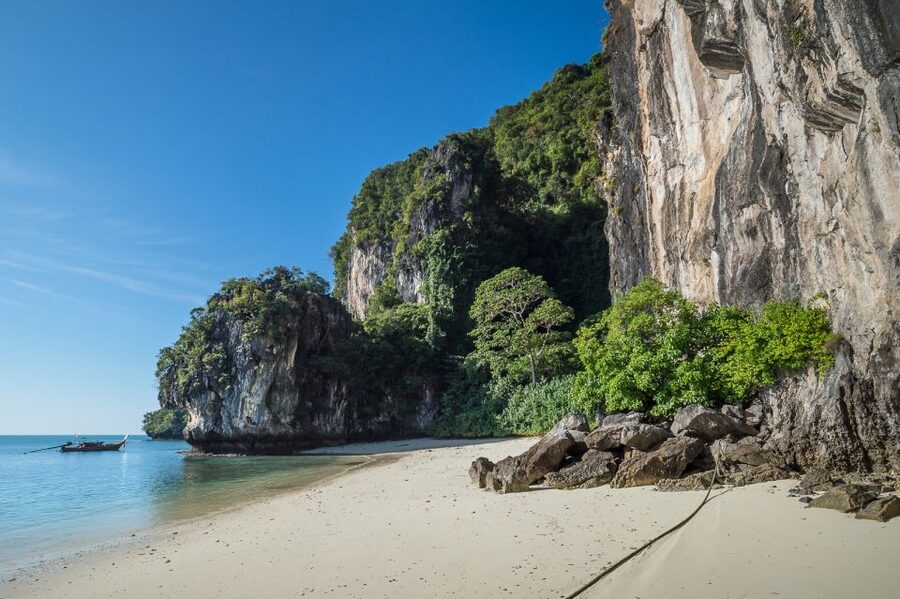Krabi: Hong Islands Snorkeling with Lunch by Longtail Boat - What to pack for a boat-and-beach day