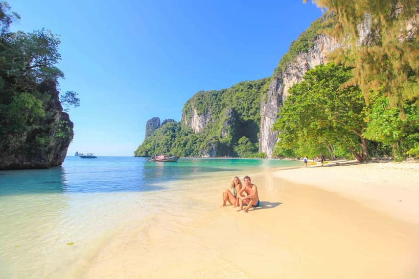 Krabi: Hong Islands Sunset, Bioluminescent Plankton and BBQ - Hong Lagoon and Hong Island: cliffs, clear water, and snorkel time