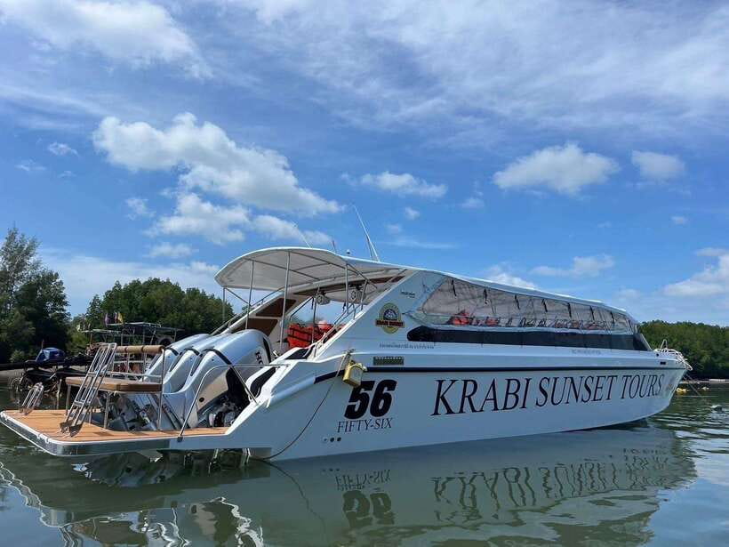 Krabi: Hong & Paradise Island Odyssey by Speedboat - A final snorkel at Ko Daeng