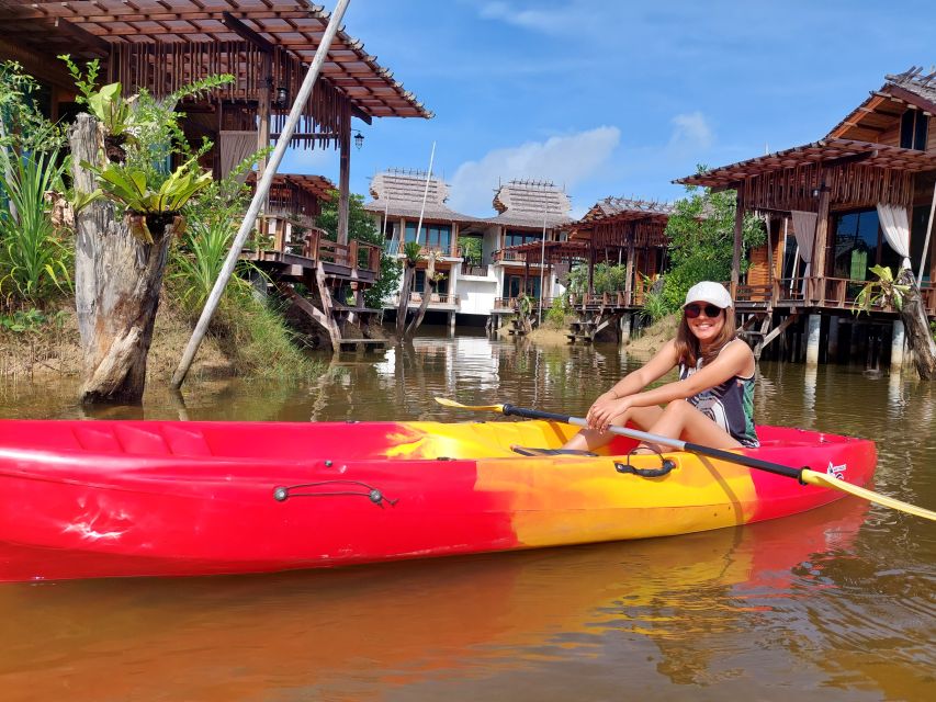 Krabi: Kayak in Mangrove Forest with Meal Aonang - Paddling the mangrove channels