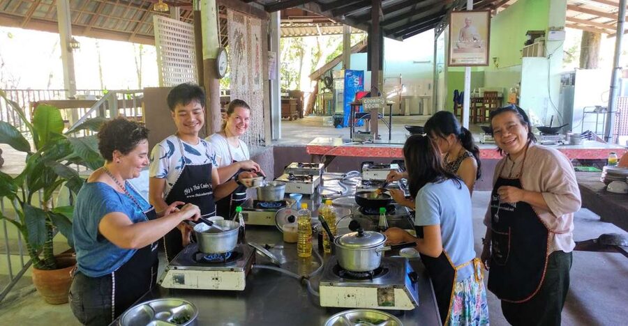 Krabi: Morning/Afternoon Thai Cooking Class at Ya's Cookery - FAQ