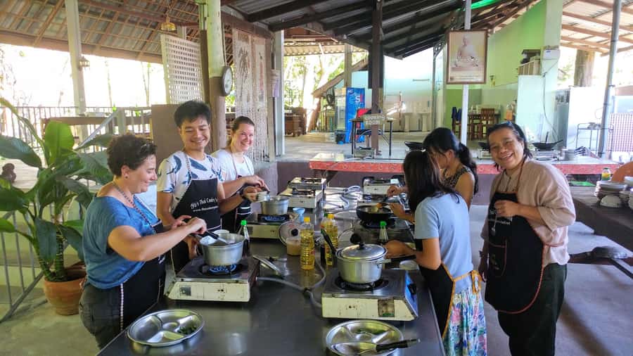 Krabi: Morning/Afternoon Thai Cooking Class at Ya's Cookery - Choose four dishes, not just one