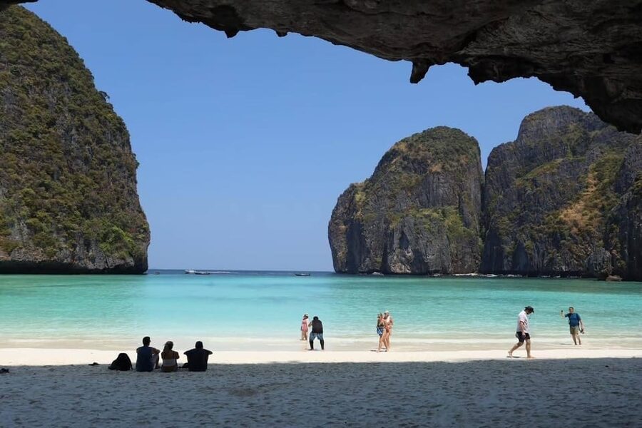 Krabi: Phi Phi Islands & Maya Bay Speedboat Tour with Lunch - What the $50 price covers, and what it doesn’t