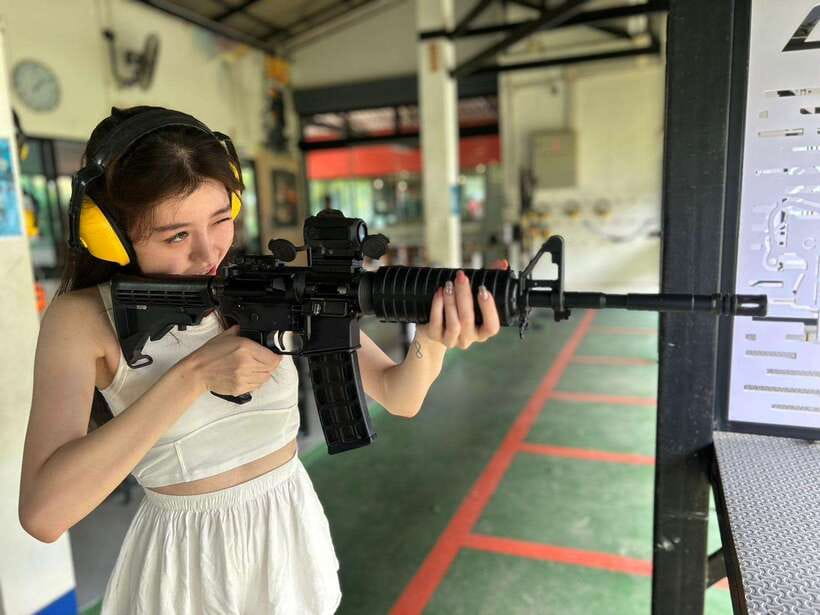 Krabi shooting range(.22 LRM4, .10 bullet) - The route from Ao Nang and the 45-minute stop