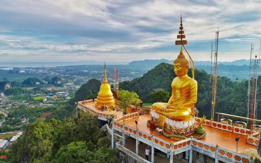 Krabi: Tiger Cave, Hot Springs and Emerald Pool Jungle Tour - Walking through Thung Teao to the Emerald Pool