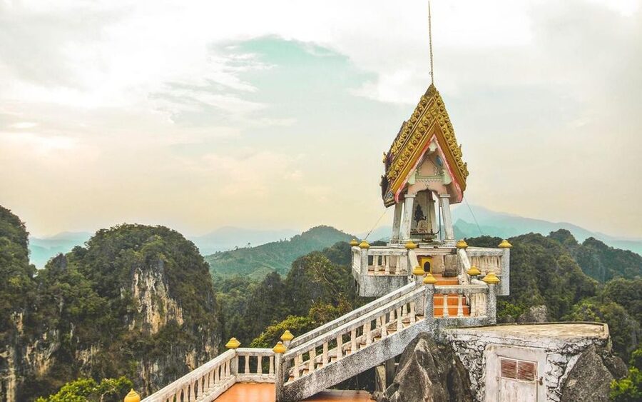 Krabi: Tiger Cave, Hot Springs and Emerald Pool Jungle Tour - Practical details that make the day easier