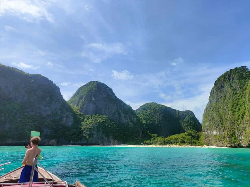Phi Phi: Half Day Long Tail Boat to Maya Bay - Monkey Beach: a short visit with a wildlife rule