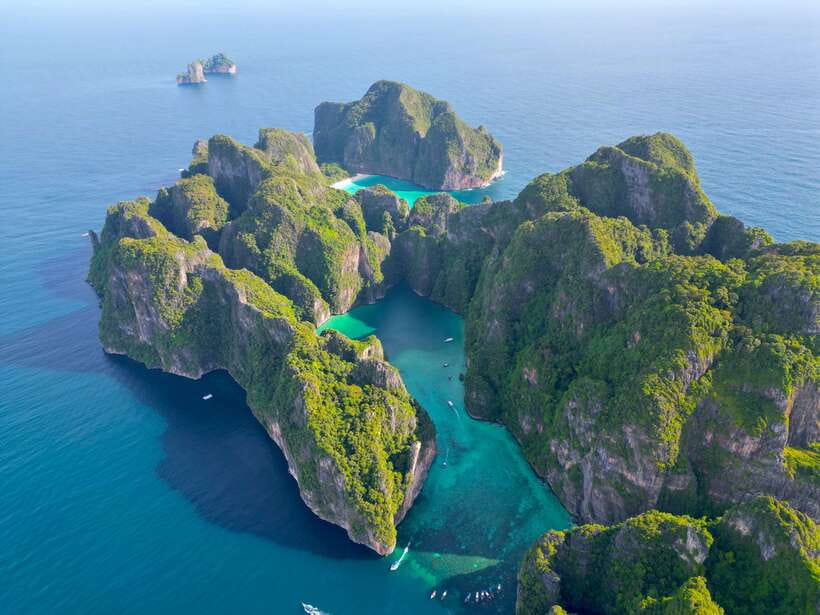 Phi Phi: Half-Day Tour with Maya Bay, Pileh Lagoon & Snorkel - Maya Bay: one hour on a famous beach