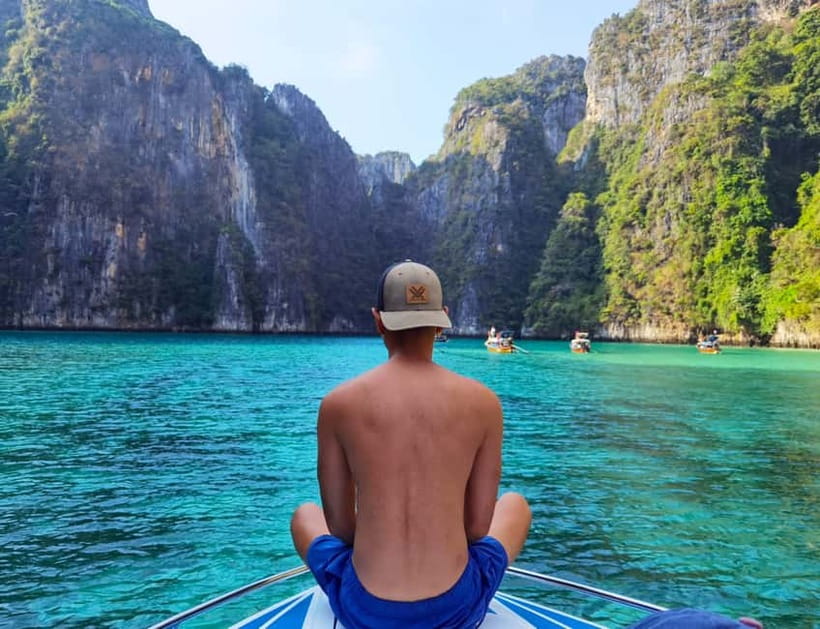 Phi Phi: Maya Bay, Bamboo Island & Plankton Full-Day Tour - Monkey Bay and the first snorkelling stops