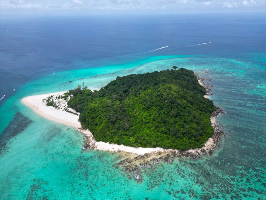 Phi Phi: Morning Speedboat Tour to Maya Bay with Snorkel - Getting out before the crowds
