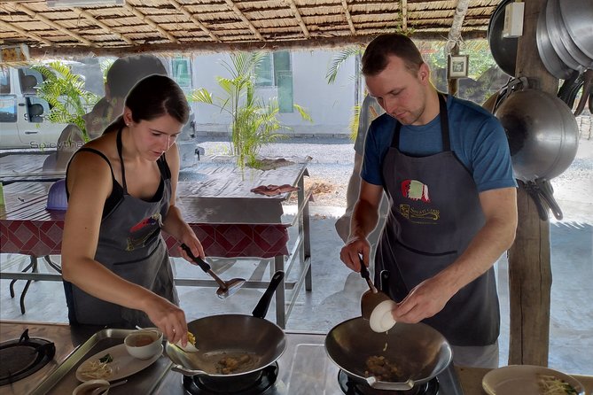 Smart Cook Thai Cookery School in Aonang, Krabi - A four-hour class built around doing, not watching