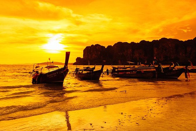 Snorkeling and Sunset to Krabi 7 Islands by Longtail Boat + Buffet BBQ Dinner - Sunset barbecue, then glowing water
