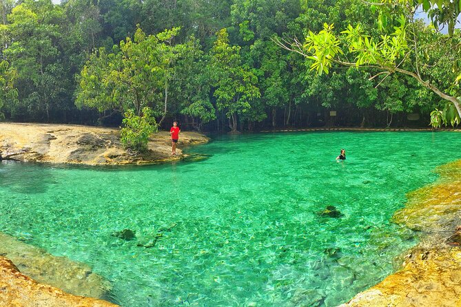 Tiger Cave Temple, Emerald Pool & Hot Springs Tour from Krabi - Tiger Cave Temple rewards effort, not haste